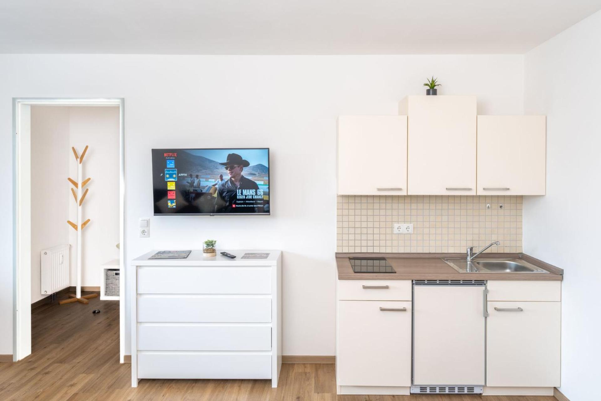 Modernes Apartment Mit Privatem Stellplatz Wenige Minuten Von Der Innenstadt & Mosel 科布倫茨 外观 照片