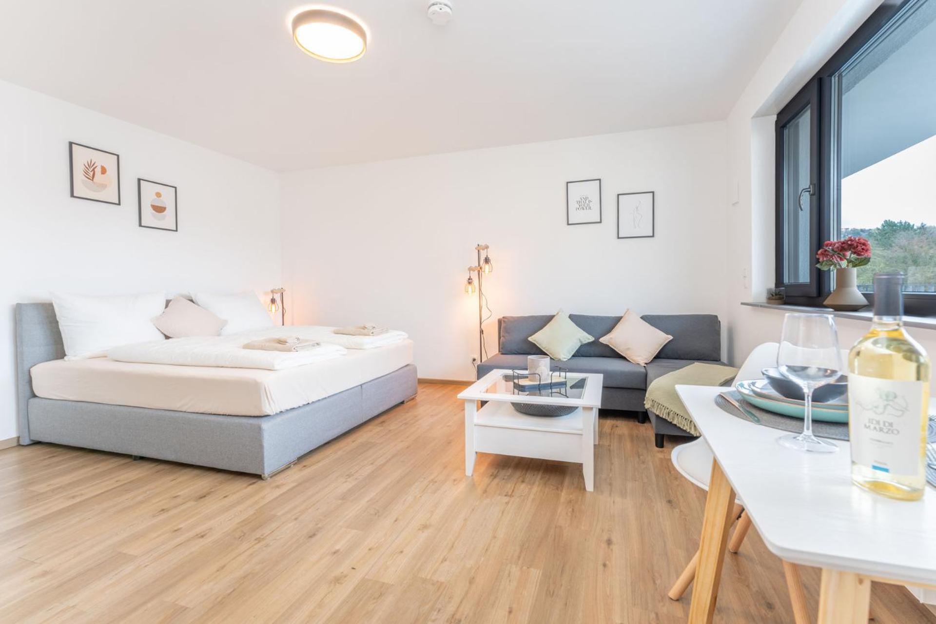 Modernes Apartment Mit Privatem Stellplatz Wenige Minuten Von Der Innenstadt & Mosel 科布倫茨 外观 照片