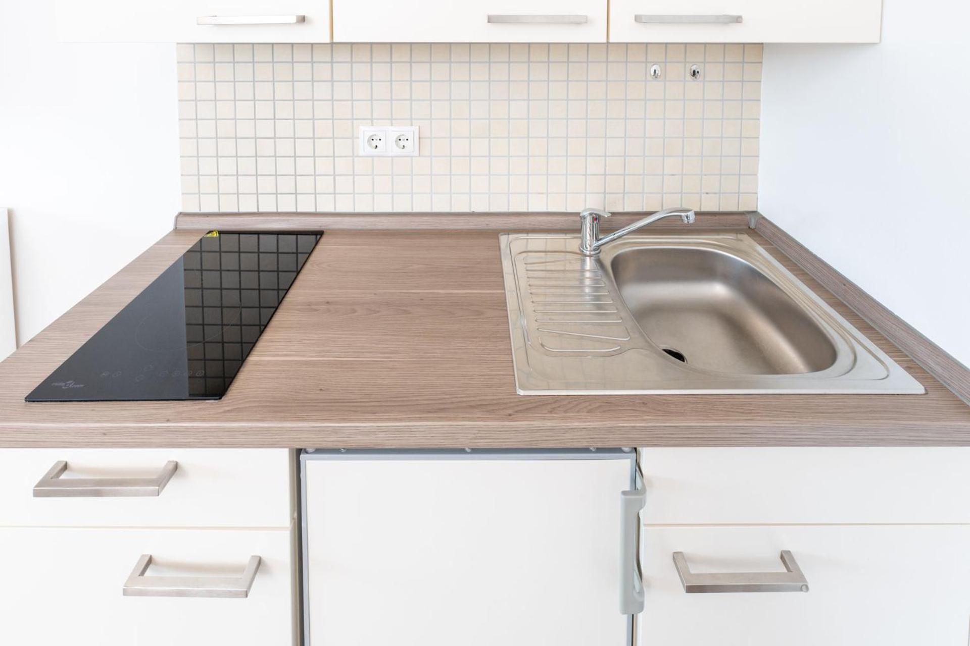 Modernes Apartment Mit Privatem Stellplatz Wenige Minuten Von Der Innenstadt & Mosel 科布倫茨 外观 照片