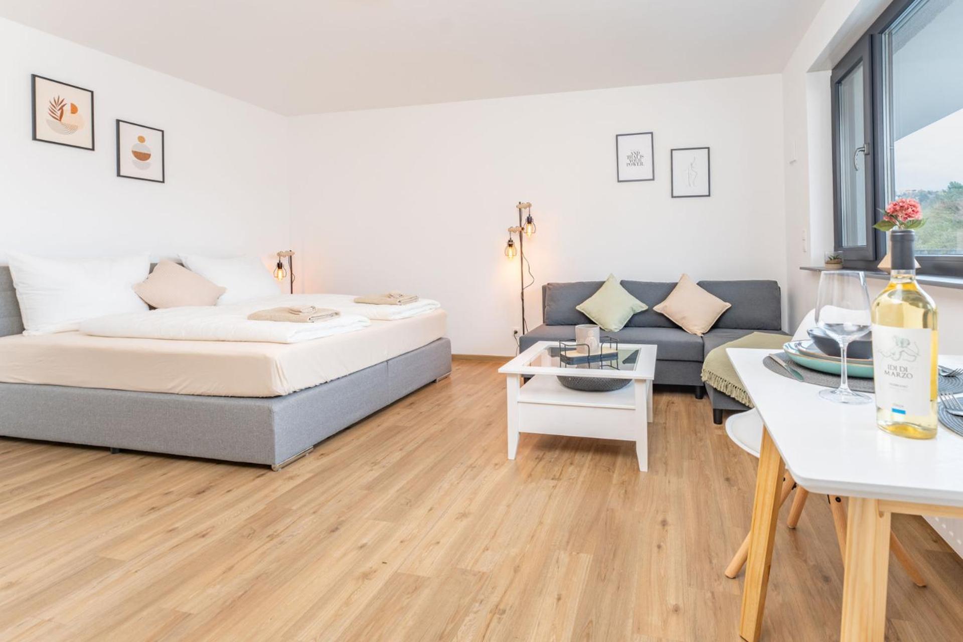 Modernes Apartment Mit Privatem Stellplatz Wenige Minuten Von Der Innenstadt & Mosel 科布倫茨 外观 照片