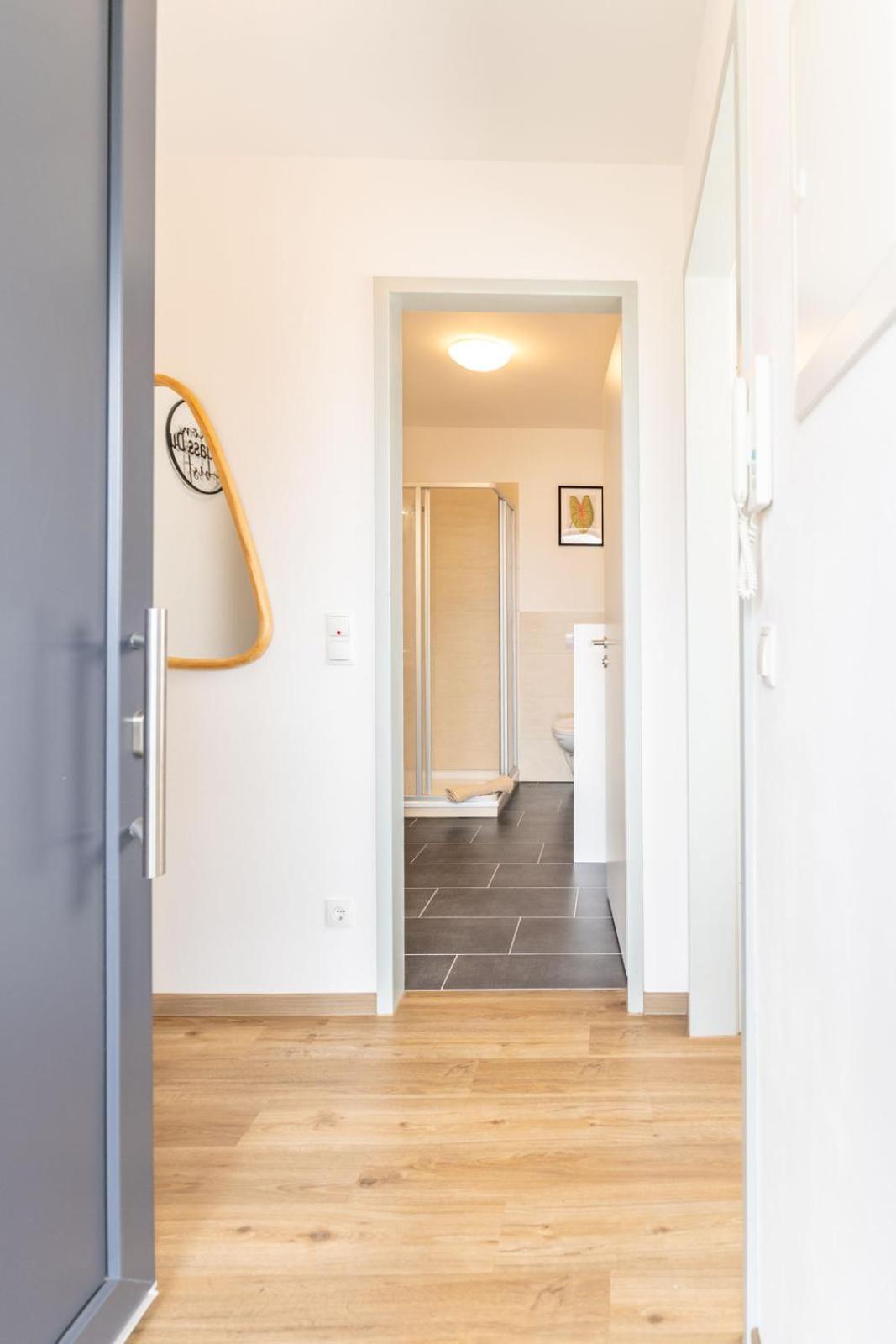 Modernes Apartment Mit Privatem Stellplatz Wenige Minuten Von Der Innenstadt & Mosel 科布倫茨 外观 照片